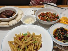 -饭橘汉江码头·乡野土菜馆(静安路店)