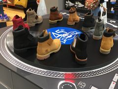 -ABC MART(心斎橋店)