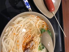 -亮亮面馆(经六路店)