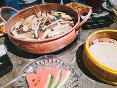 -三人行骨头王火锅(长寿店)