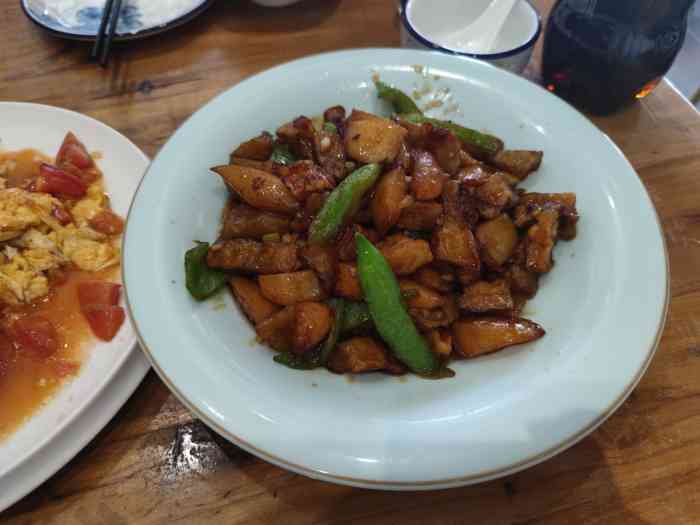 谭家小厨东北菜(双合家园店"家门口的一家小饭馆,味道还是不错的,菜