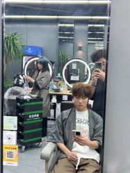 -藤野造型烫发染发
