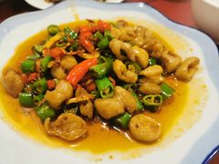双椒爆肥肠-百年粉蒸牛肉
