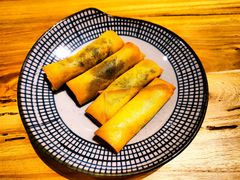 雪菜黄鱼春卷-南小蟹手工點心(三里屯店)