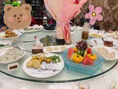 -鞍山大白鲨美食酒店