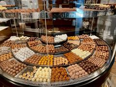 -Laderach 莱德拉(上海环贸iapm店)