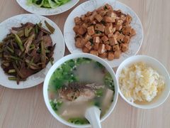 -鲸励母婴月嫂(望京店)