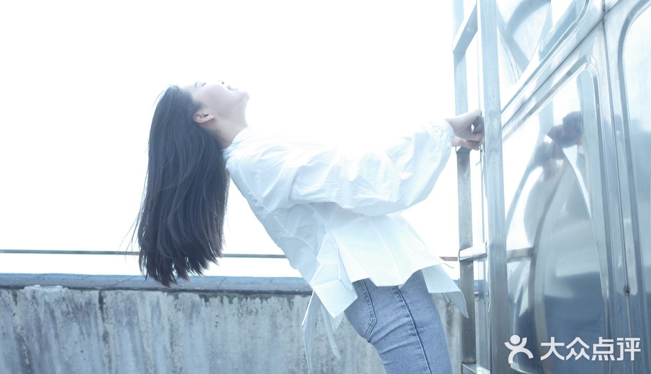 关键是比起几千的 这个是真划算 价格不敢置信