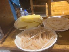 -肖肖酸萝卜鱼火锅(总店)