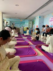 点击看大图 瑜伽室-宝媛会月子中心(越秀店)