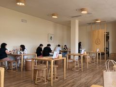 -蟹家大院 · 独揽江景(滨江店)