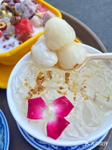 🌴【三亚美食探店大揭秘】王校长私藏的椰香秘密