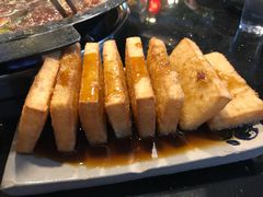 -茅草房·河畔园林火锅