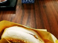 肉夹馍-陇兴楼兰州拉面(西安咸阳国际机场店)