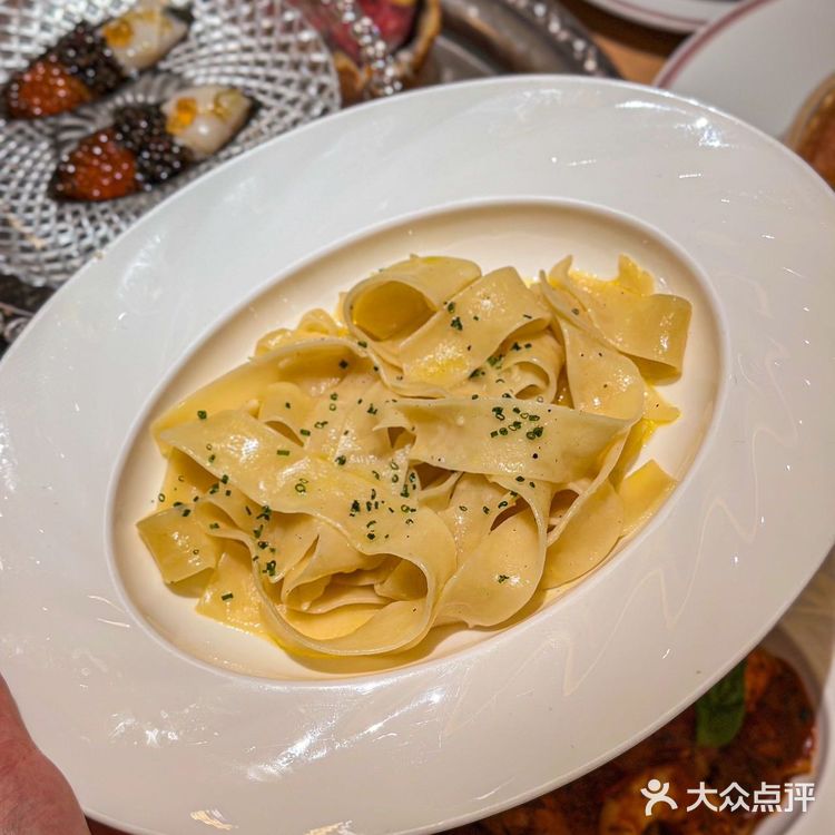 氛围感十足的南法小酒馆!!就在万象天地!!