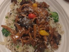 -马克西姆俄罗斯餐厅(通亚街店)