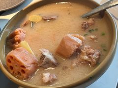 -万松园美食街