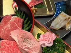 -铭牛烧肉·和牛海鲜自助(高新月牙湖店)