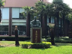 -上海外国语大学(虹口校区)