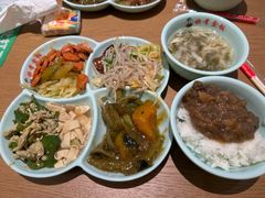-晓宇盒饭(民安街店)