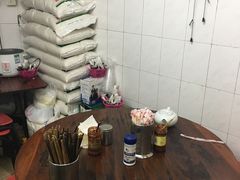 -黄阿姨锅贴大王(万航渡路店)