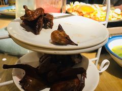 首创黑椒妙龄乳鸽-粤小馆(天安云谷店)