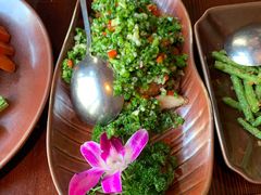 大理风味葱椒鸡-花马天堂云南餐厅 Lost Heaven(外滩店)