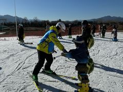 -华彬猛犸滑雪场