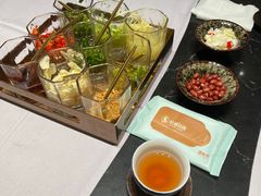 -红鼎豆捞·非遗鲍皇汤火锅(宝丰路店)