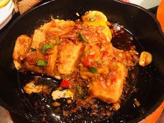 蒜香火腿包浆豆腐-云海肴云南菜(浦江欢乐颂店)