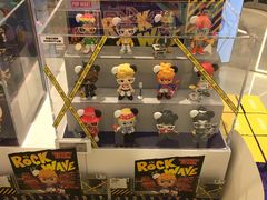 -泡泡玛特POPMART(侨福芳草地店)