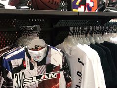 -NIKE佛山胜利换季优惠店