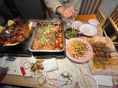 -老街烧烤大排档·地道湖北菜·龙虾馆(汉口火车站店)