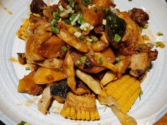 压锅大丰收-95号酱骨·一块豆腐(展春园西路店)