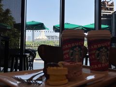 -星巴克(南宁民歌湖店)