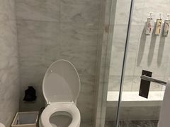 -上海漕河泾万丽酒店