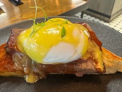 -BOURBON 玻本美式餐厅酒吧(虹桥新天地店)