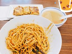-王拐拐热干面·武汉三鲜豆皮(徐家汇店)