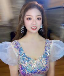 点击看大图 -爱伊人婚纱礼服美妆馆