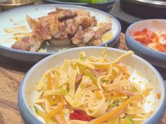 -明洞阿姨·韩式酱蟹烤肉·创意料理(三元桥店)