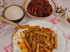 -堂瓦里·传统赣菜(第一街区店)