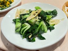 -耶里夏丽·丝路国际新疆菜·清真食品(徐汇南丹东路臻选店)