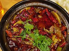 -有红鸡毛店·砂锅菜(抚琴夜市店)