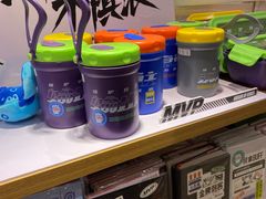 -名创优品(北京新中关购物中心地铁层店)