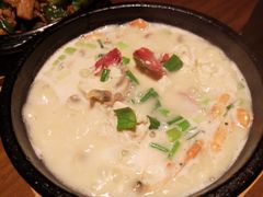 小河鲜火腿炖八公山豆腐-山里亲戚(淞虹路店)