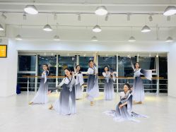 -深舞形体民族舞蹈工作室