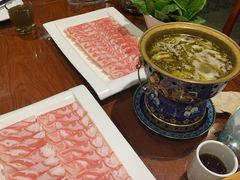 精选盐池羔羊肉-和院老火锅铜锅烧烤海鲜(朱雀大街店)