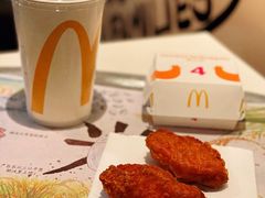 -麦当劳(展览路店)