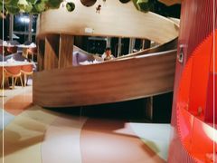 -水桶王国主题餐厅·聚会·生日派对·亲子活动·家庭套餐(亚龙湾希尔顿店)