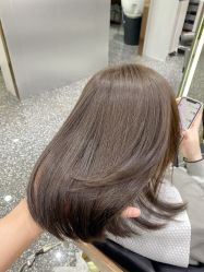 -Tloml salon